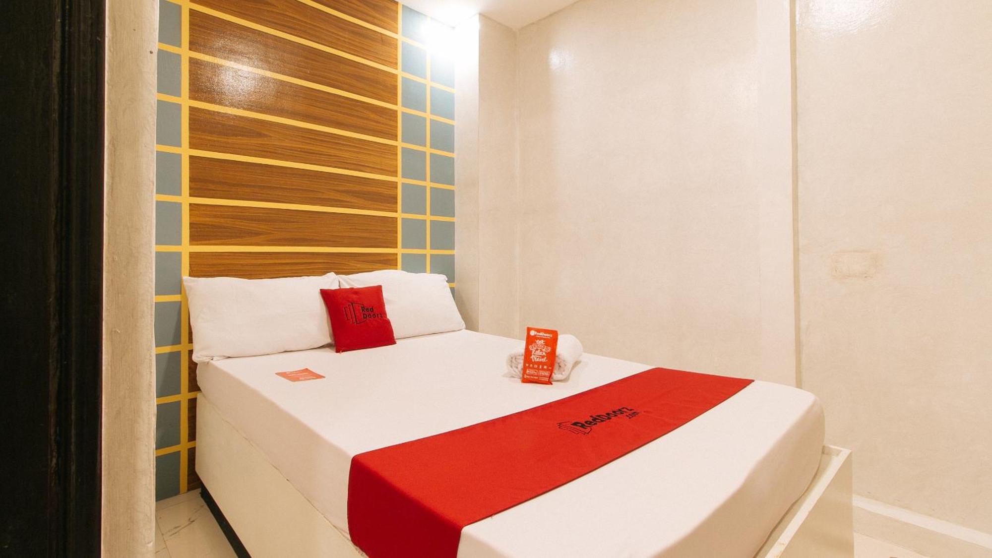Hotel Reddoorz @ Piy Margal Sampaloc Manila Exterior foto