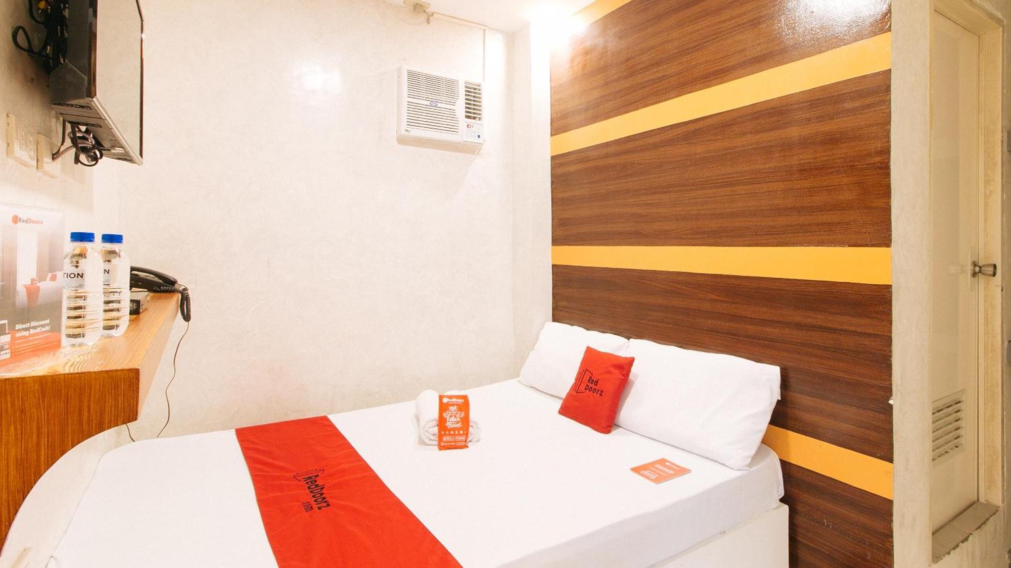 Hotel Reddoorz @ Piy Margal Sampaloc Manila Exterior foto