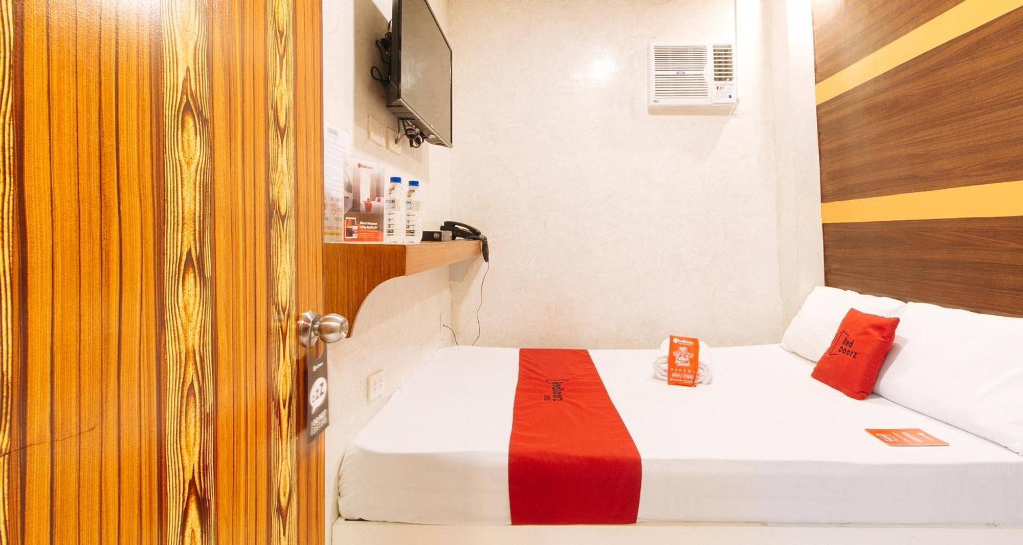 Hotel Reddoorz @ Piy Margal Sampaloc Manila Exterior foto