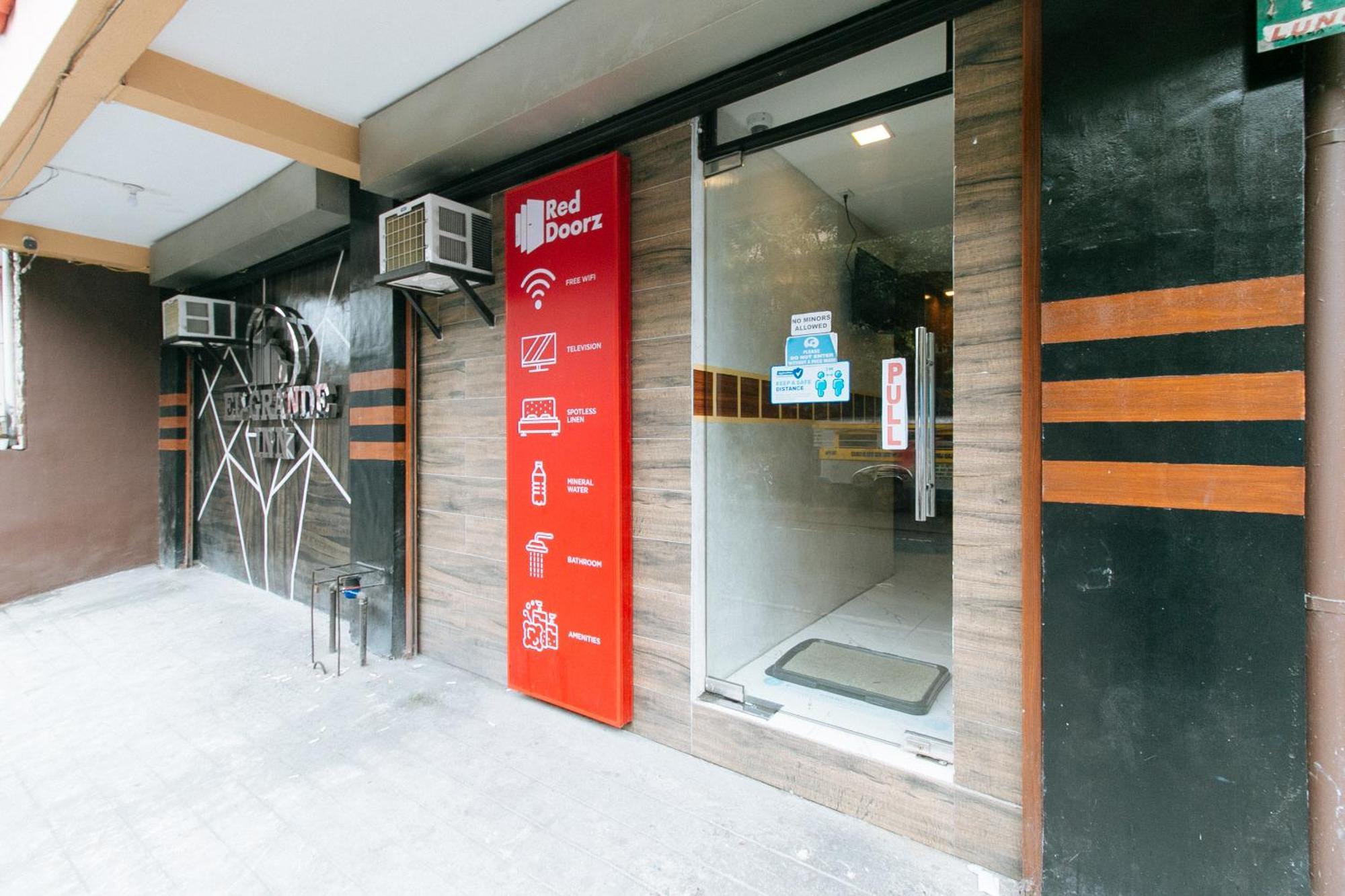 Hotel Reddoorz @ Piy Margal Sampaloc Manila Exterior foto