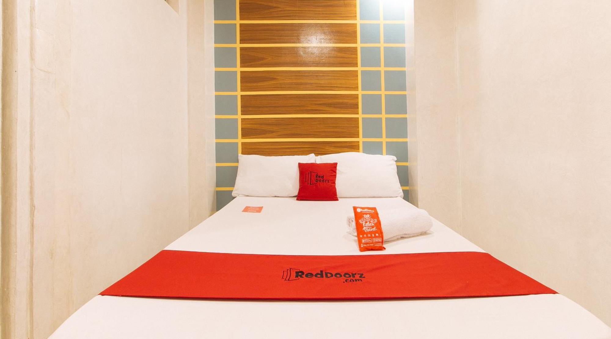 Hotel Reddoorz @ Piy Margal Sampaloc Manila Exterior foto